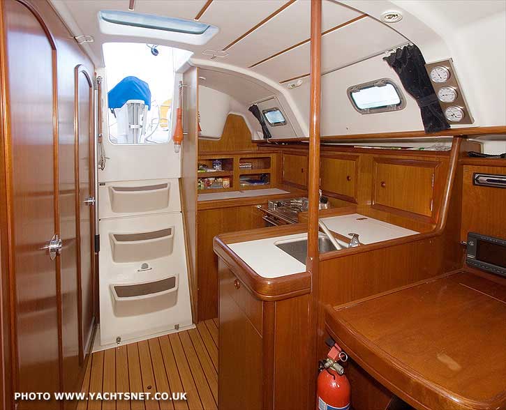 B&egrave;n&egrave;teau Oceanis 331