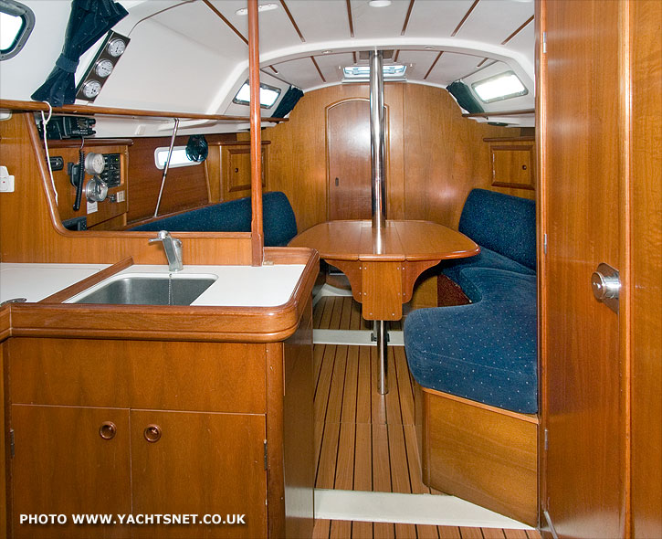B&egrave;n&egrave;teau Oceanis 331