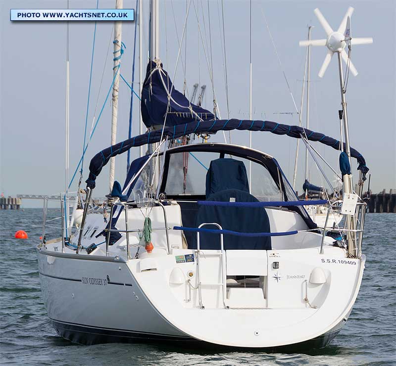 Stern view - Jeanneau SO37 for sale