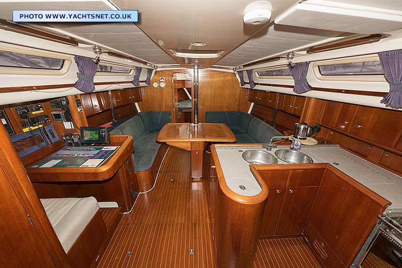 Saloon - Moody S38 for sale