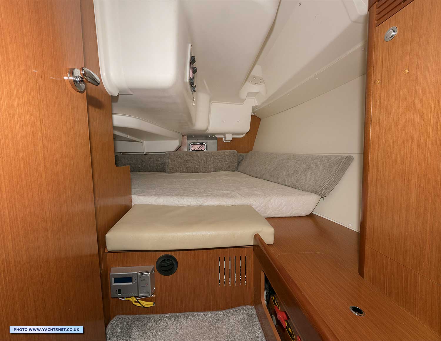 Aft cabin